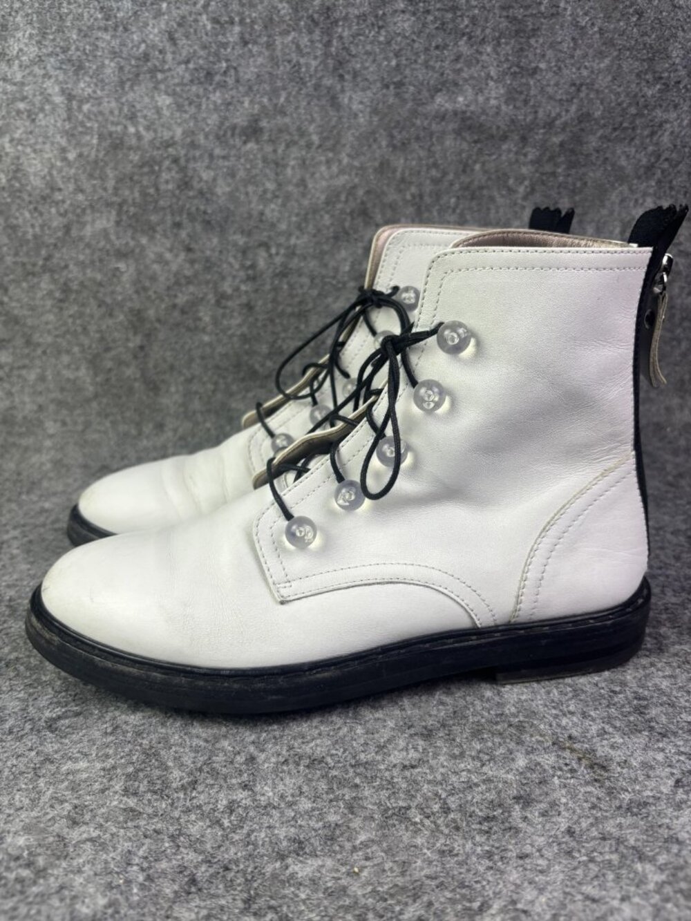 AGL Boots Womens Size 8 White Leather Ankle Combat Lace Up Made Italy Booties